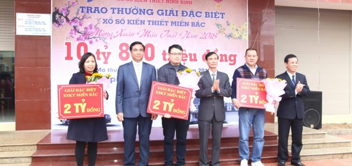 lĩnh thưởng xổ số miền bắc